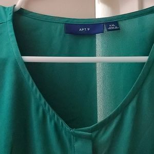 Apt. 9 green short sleeve blouse